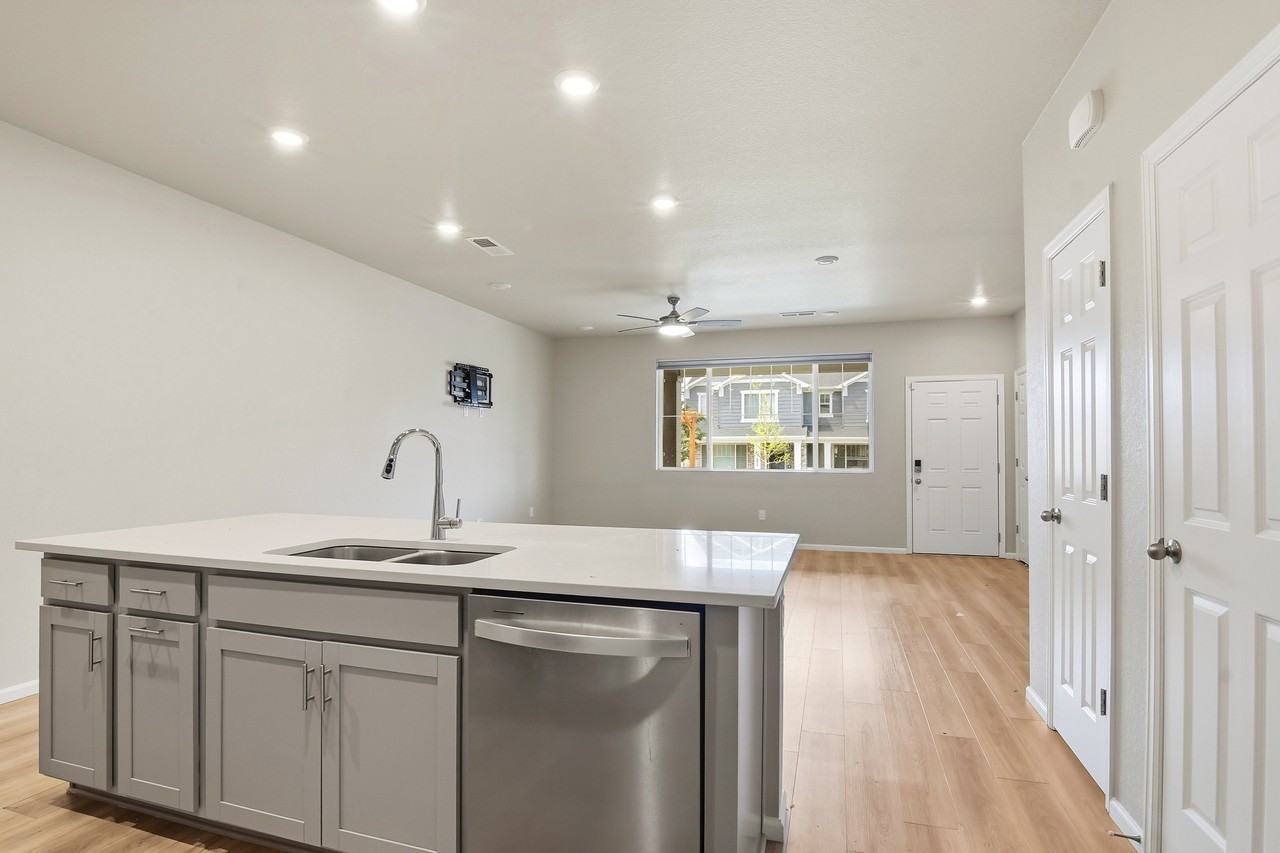 11433 W Belleview Dr #1 - Photo 6 of 20