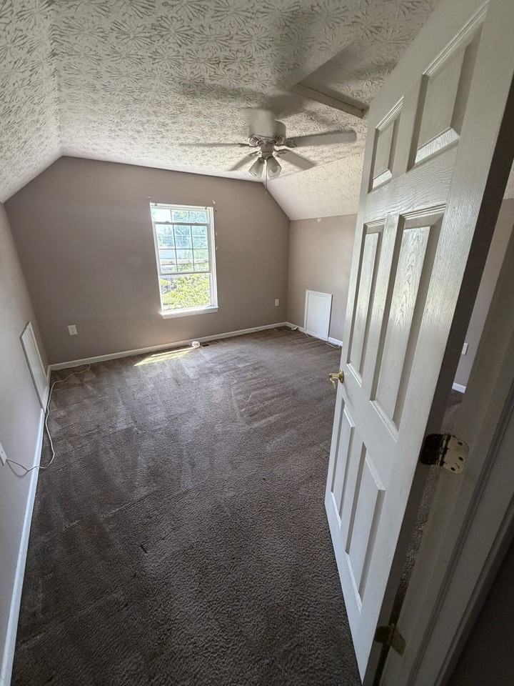 1354 Minnesota Ave #1 - Photo 7 of 11