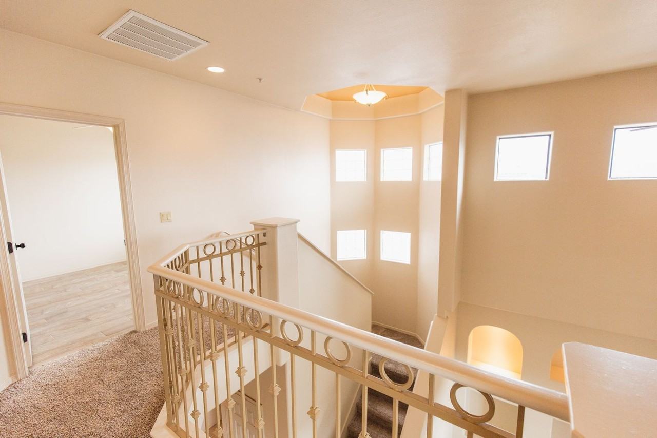 The Ridge at Organ Vista - Photo 7 of 13