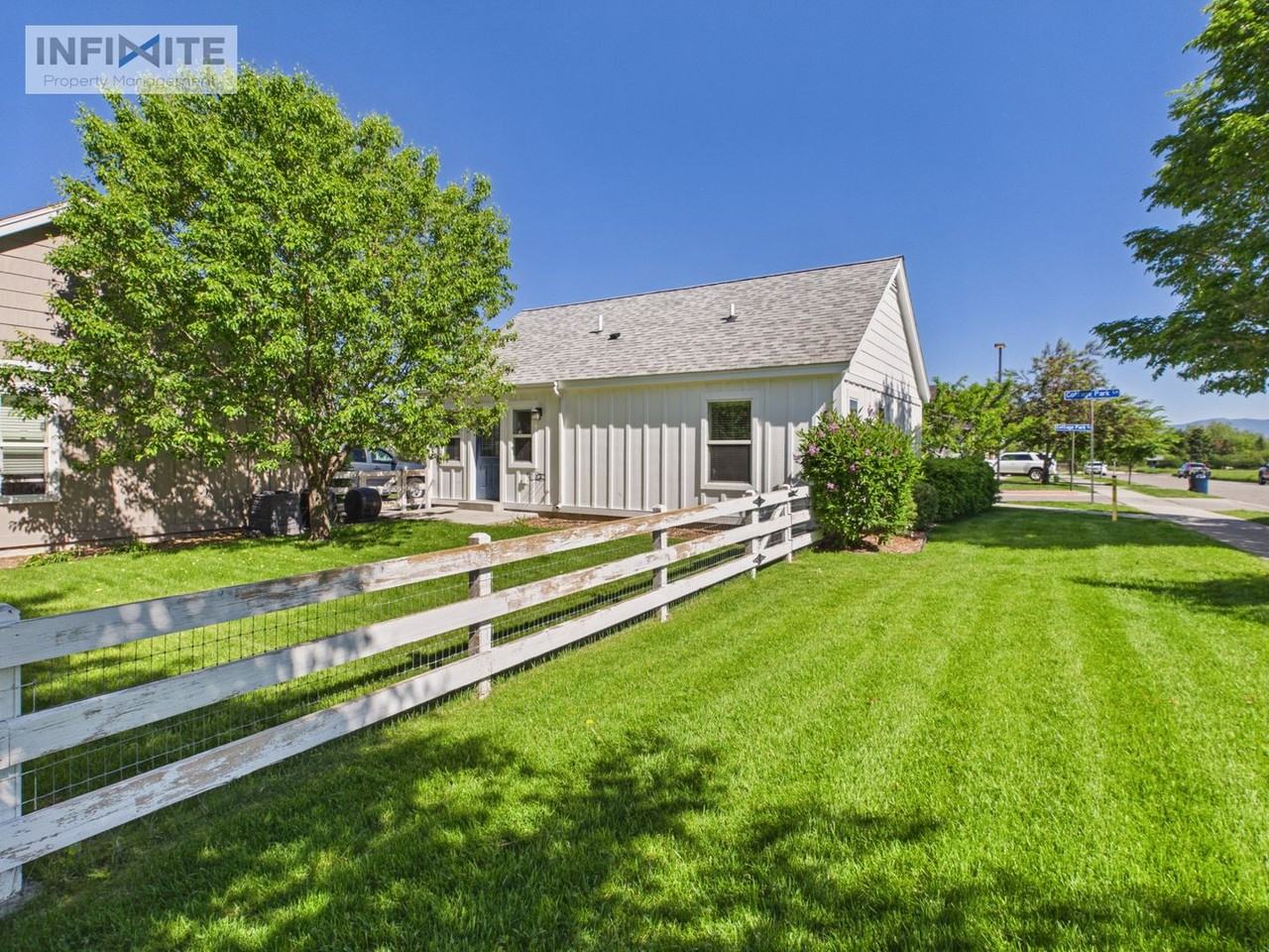 845 Cottage Park Ln - Photo 2 of 12