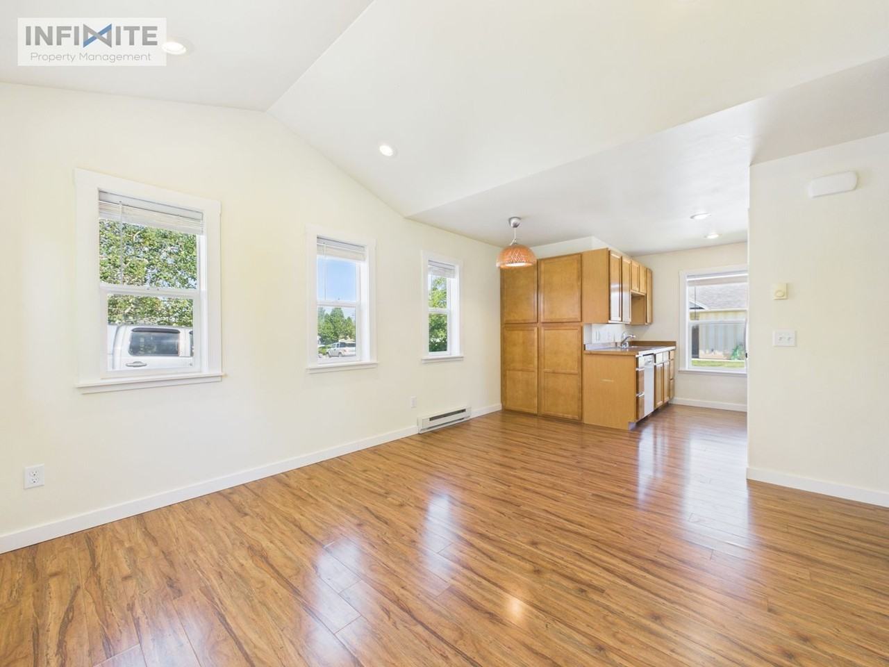 845 Cottage Park Ln - Photo 4 of 12