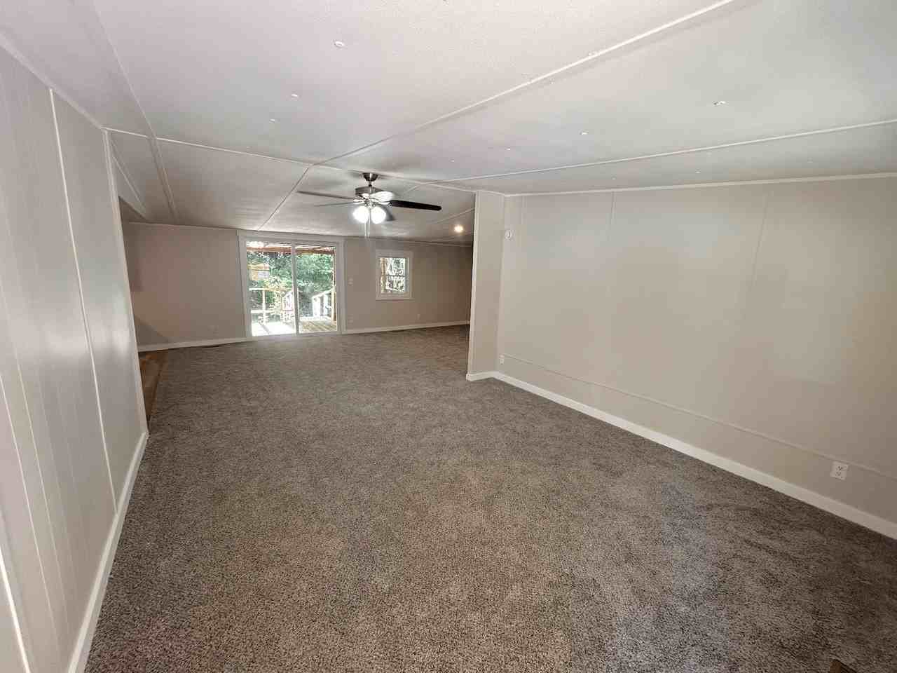 415 Old Statesville Rd #1 - Photo 3 of 29
