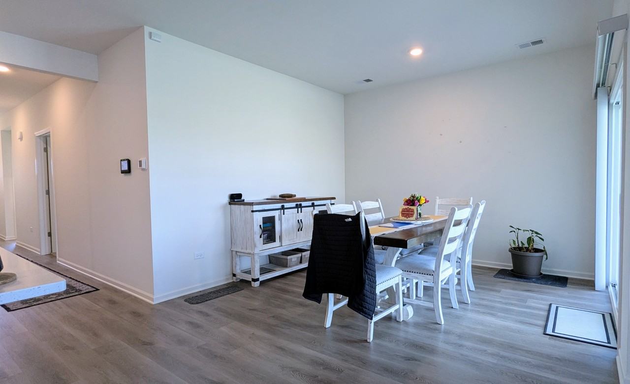 1194 Wood Lily Ln #1 - Photo 5 of 15