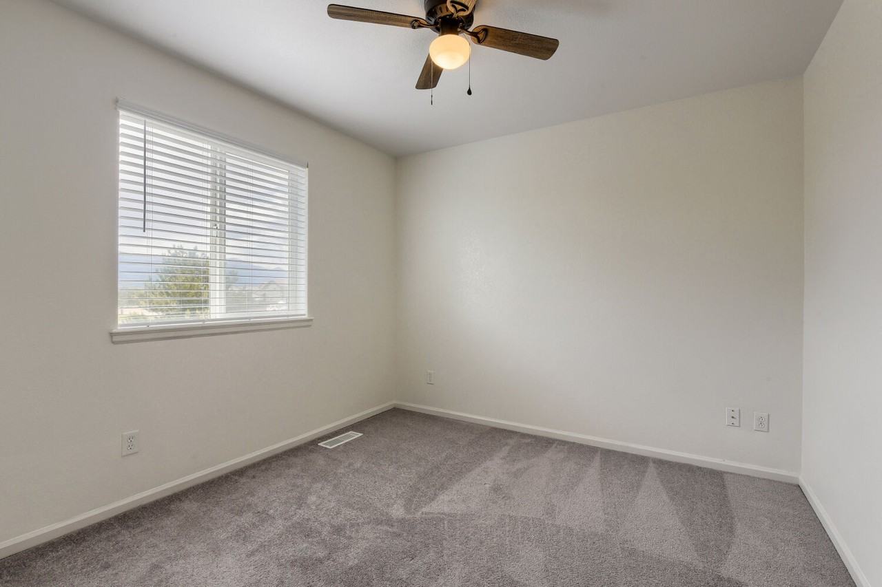 8102 Silver Glen Dr #1 - Photo 7 of 17