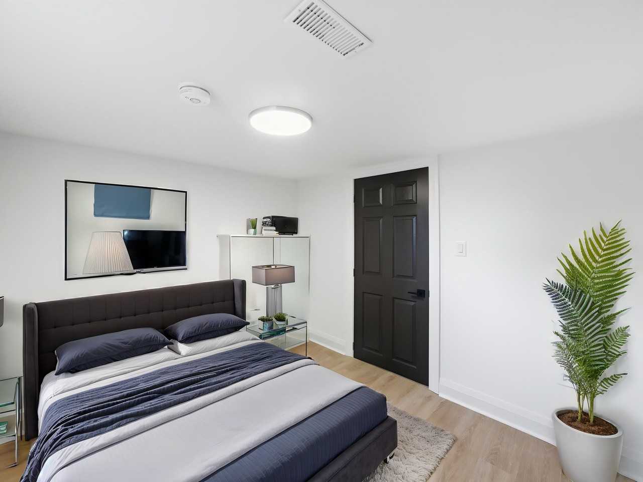 647 Limeridge Rd E #1 - Photo 5 of 10