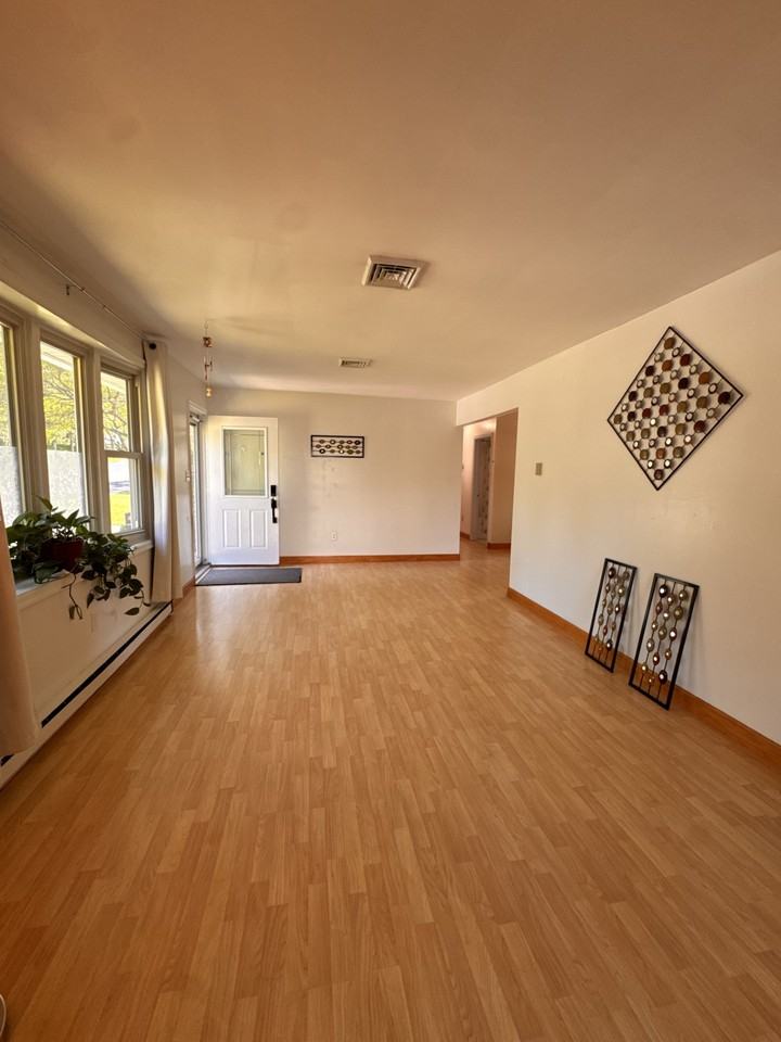 4902 Creek Dr #1 - Photo 5 of 31