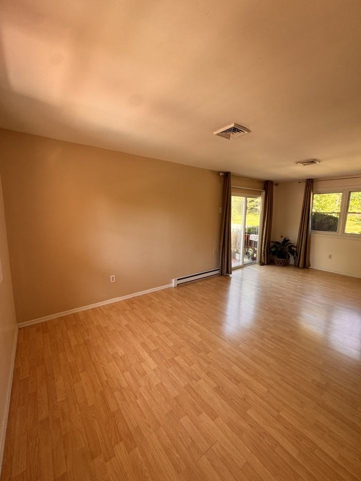 4902 Creek Dr #1 - Photo 6 of 31