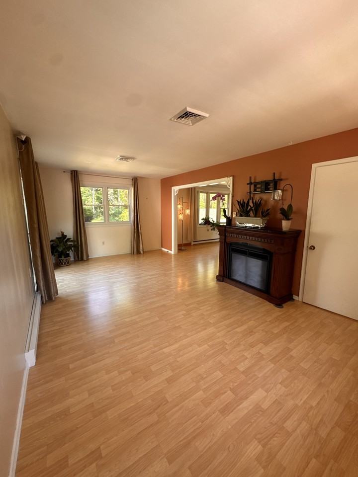 4902 Creek Dr #1 - Photo 7 of 31