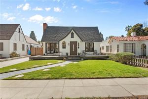 featured image of 3992 Beechwood Pl #1