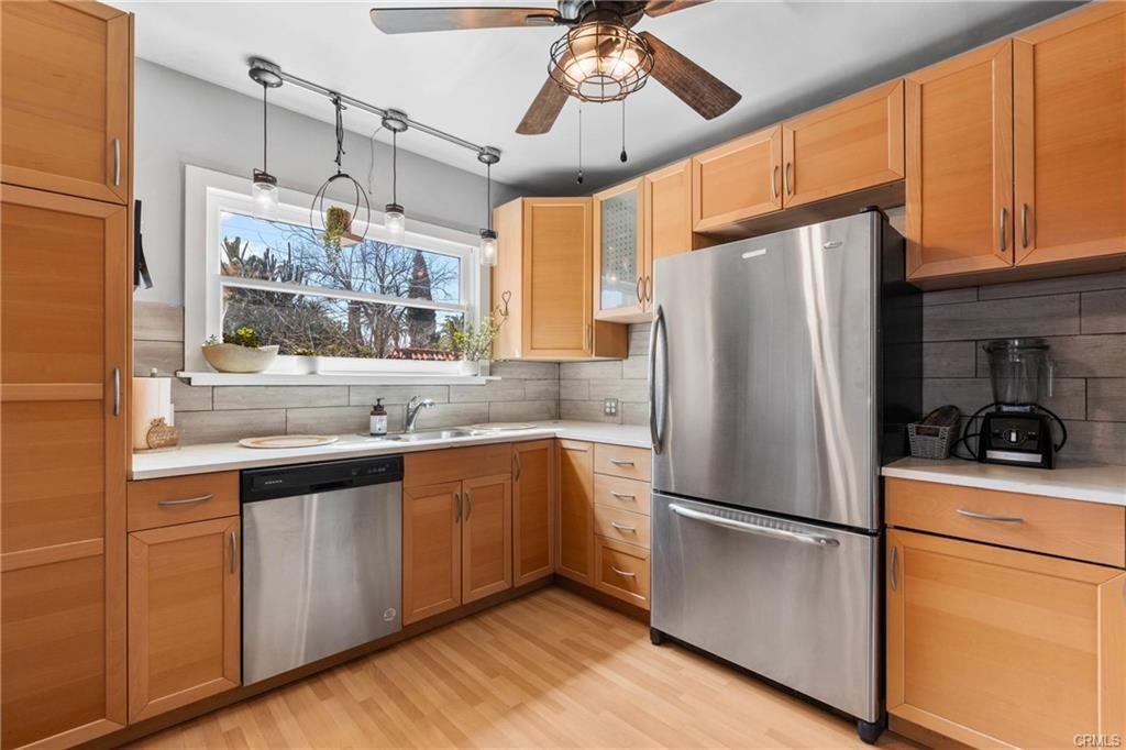 3992 Beechwood Pl #1 - Photo 5 of 22
