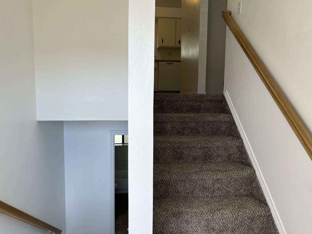 397 Parkchester Dr #2 - Photo 4 of 24