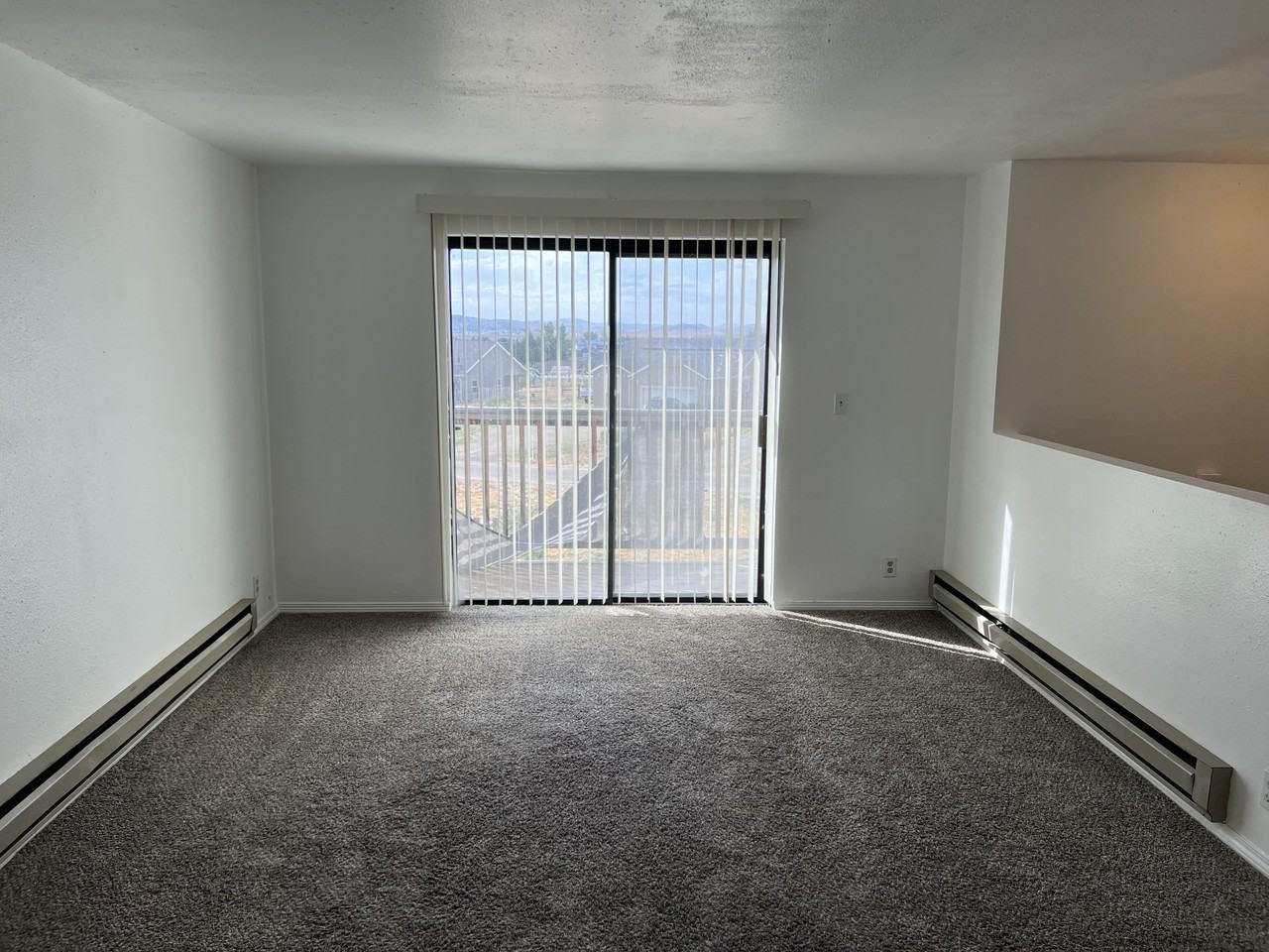397 Parkchester Dr #2 - Photo 6 of 24