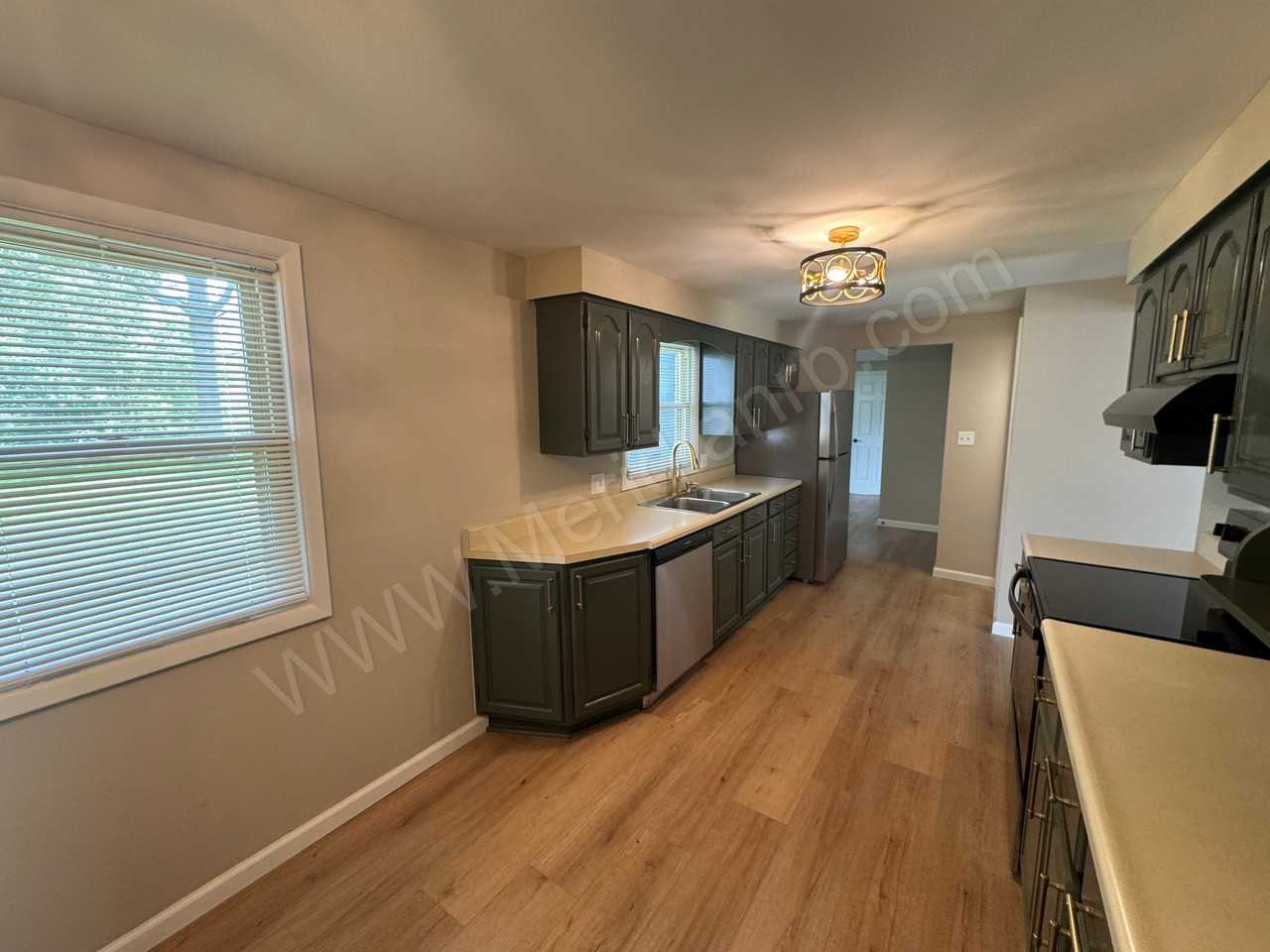 4725 Maple Terrace Pkwy #1 - Photo 4 of 15