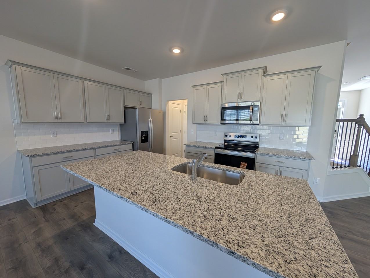 1662 Hallview Ct #1 - Photo 2 of 20