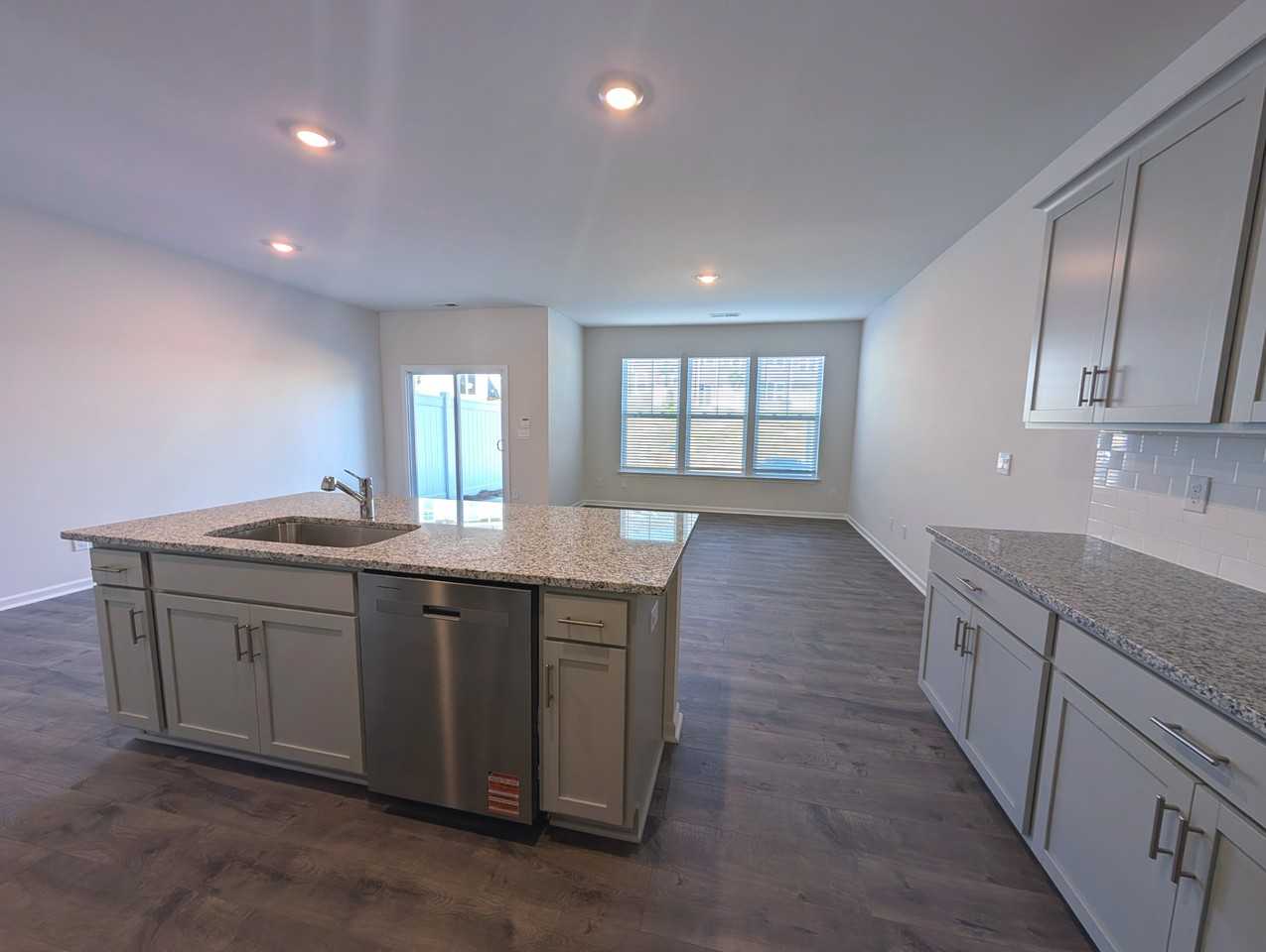 1662 Hallview Ct #1 - Photo 3 of 20