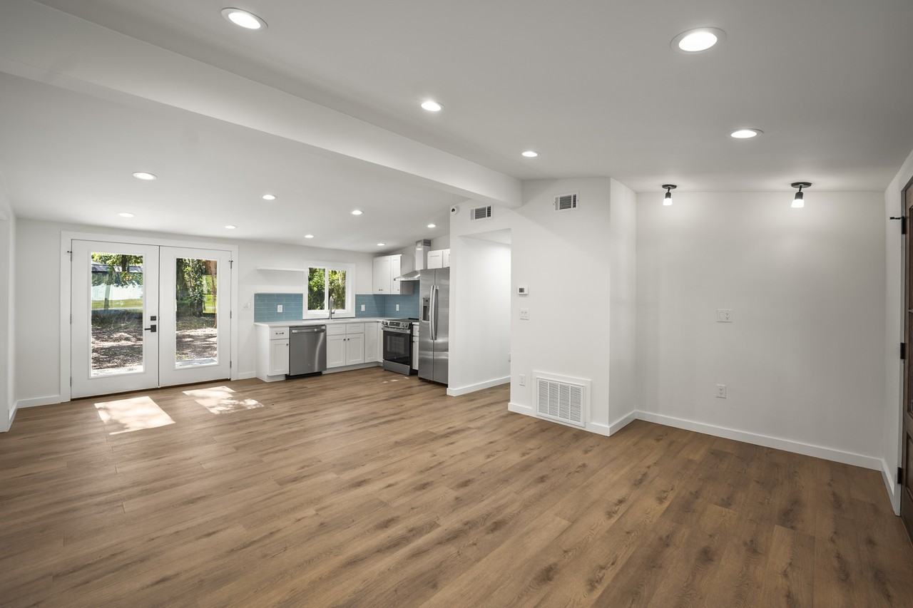 1608 Madrid Ave #1 - Photo 3 of 15