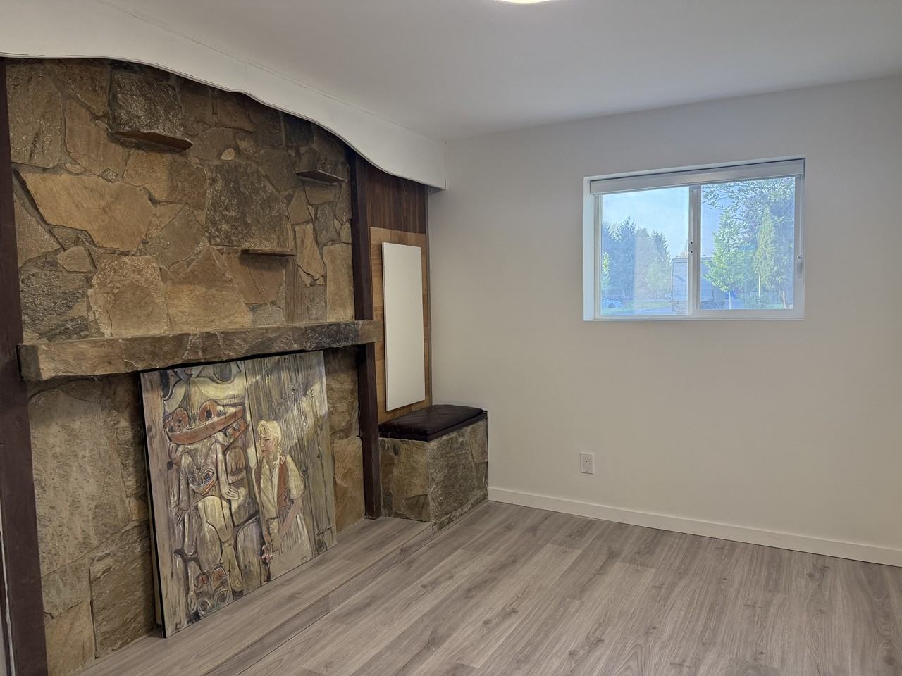 15104 92a Ave #1 - Photo 3 of 8