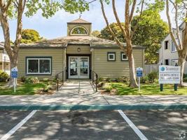 featured image of 100 Larissa Ln