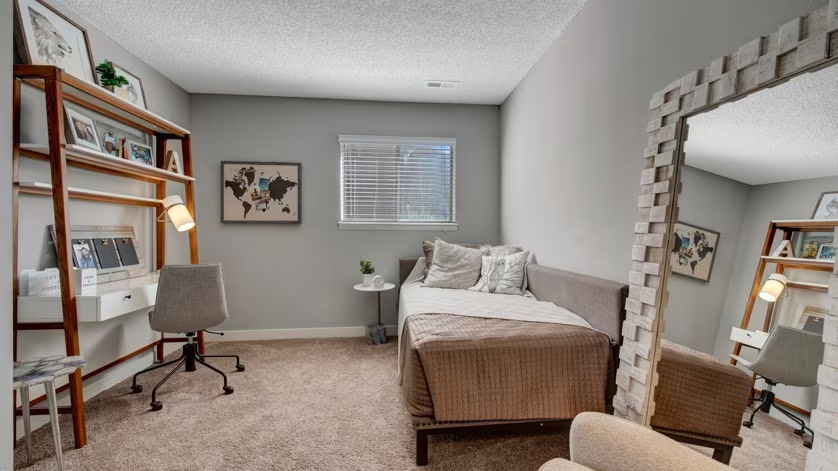 14304 E Tennessee Ave - Photo 7 of 37