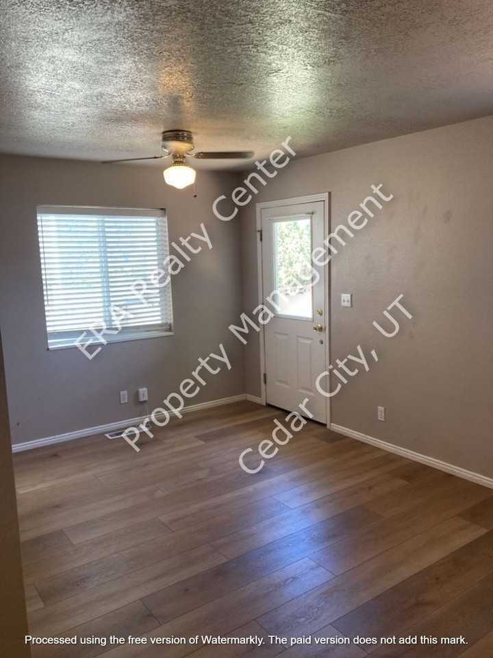 928 W Greenslake Dr - Photo 4 of 13