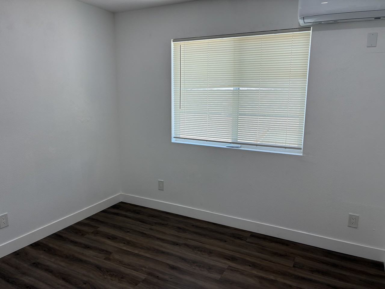 380 N 13th St #2 - Photo 6 of 8