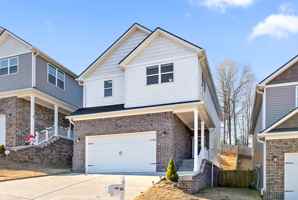 featured image of 446 Candytuft Ln #1