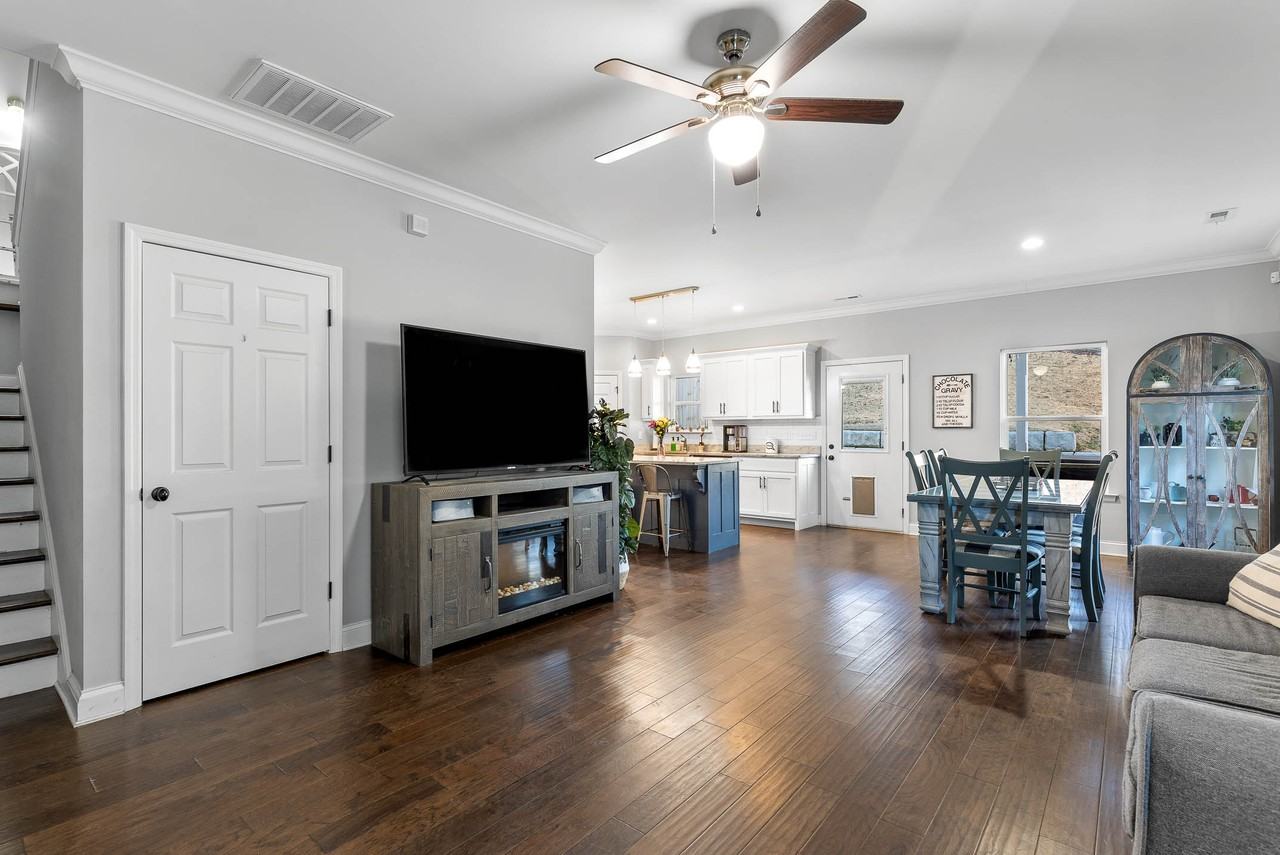 446 Candytuft Ln #1 - Photo 2 of 12