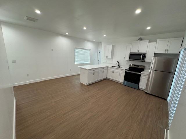 234 E. 51st St. - 236 1/4 #236-1-4 - Photo 6 of 11