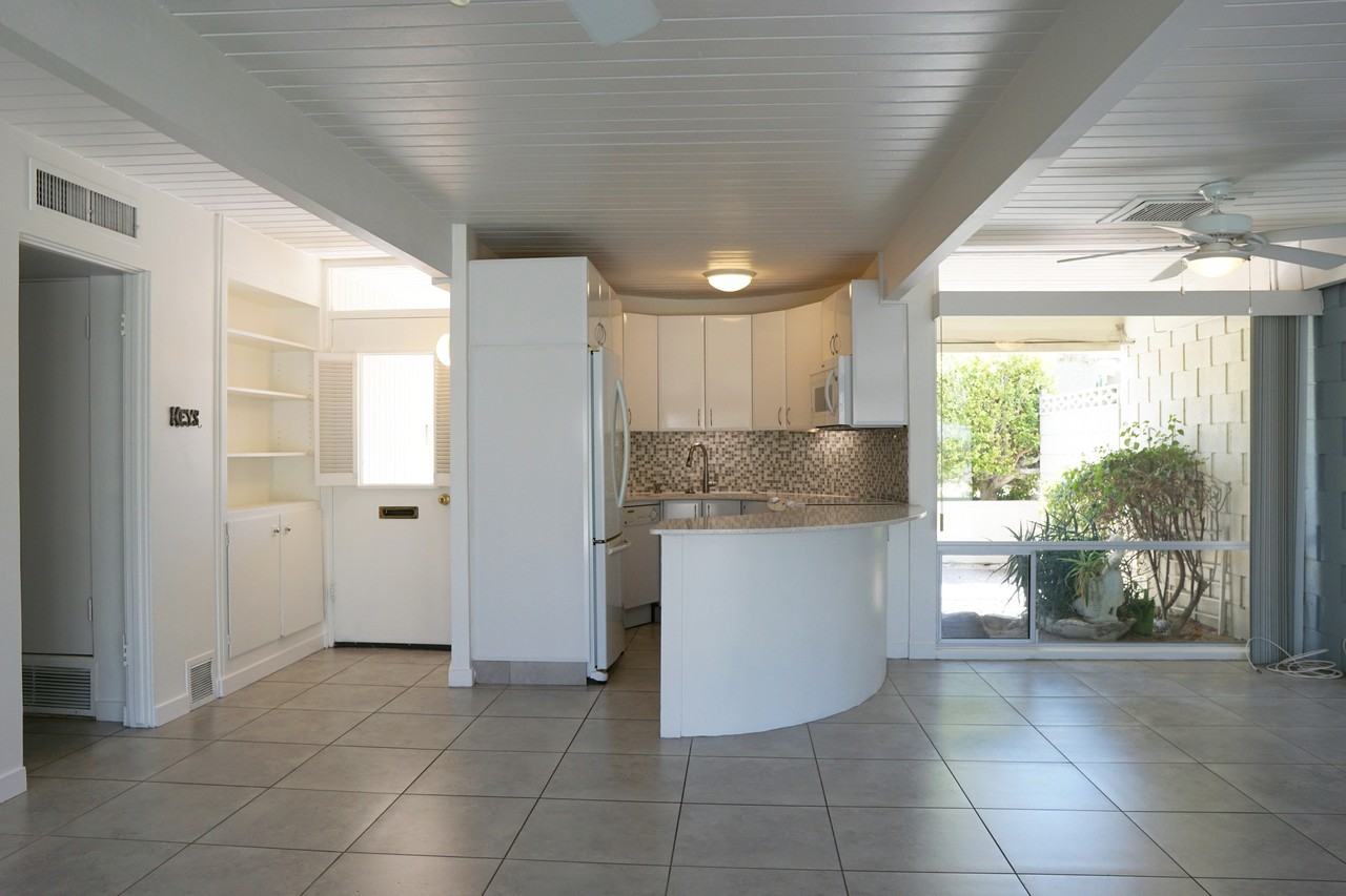 471 Sandpiper St #1 - Photo 3 of 27