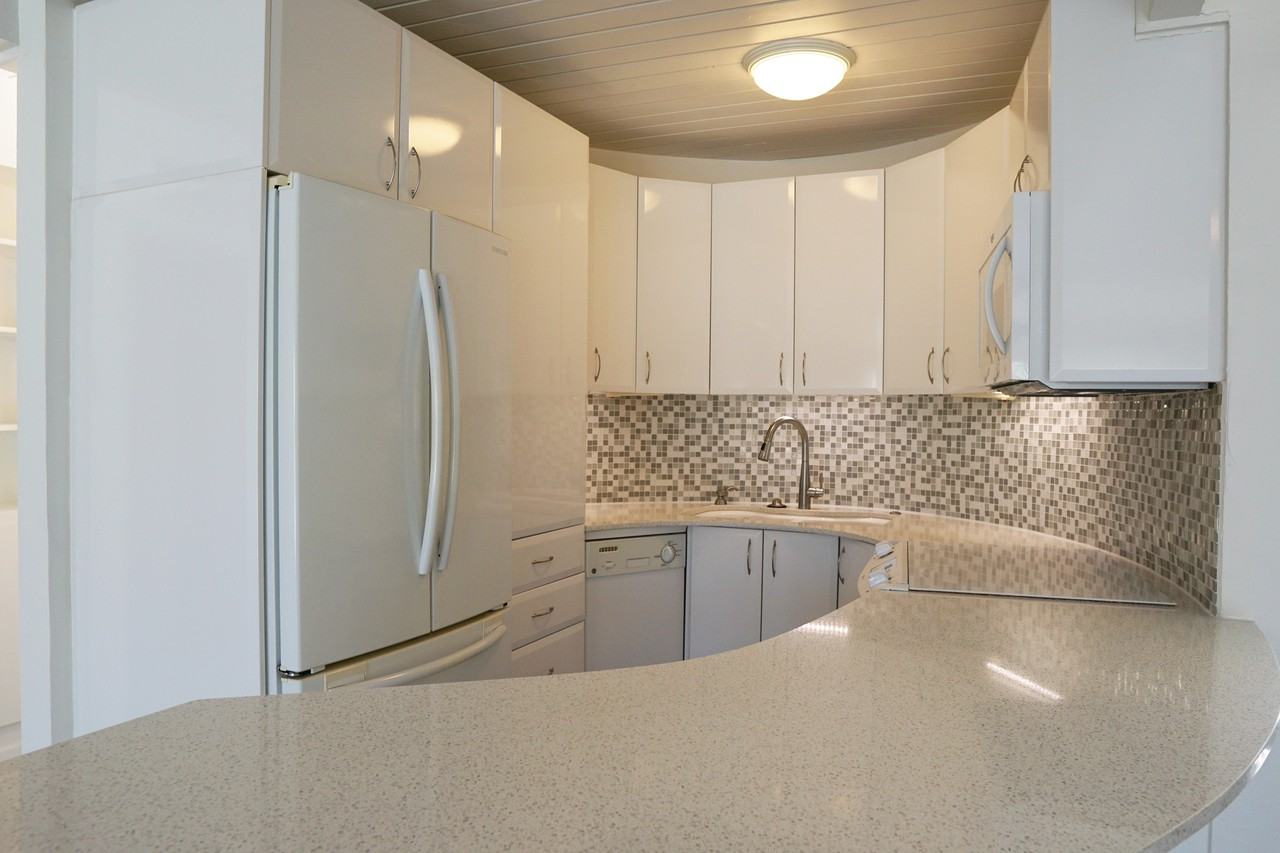 471 Sandpiper St #1 - Photo 4 of 27