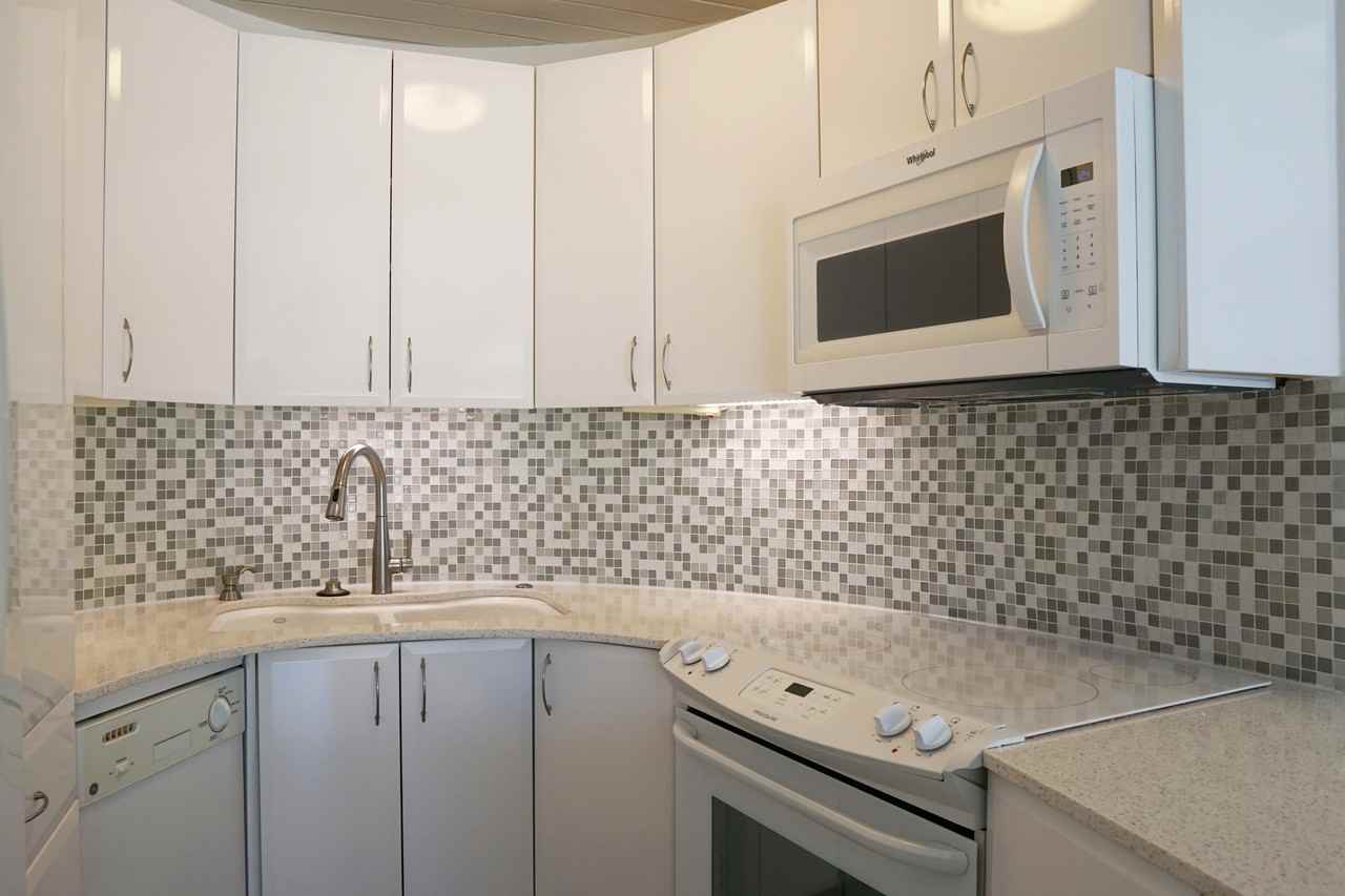 471 Sandpiper St #1 - Photo 5 of 27