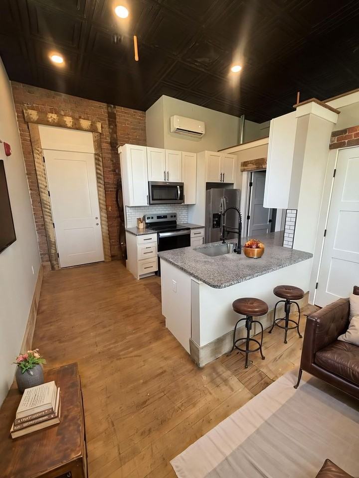 69 Hill Street - Photo 3 of 11