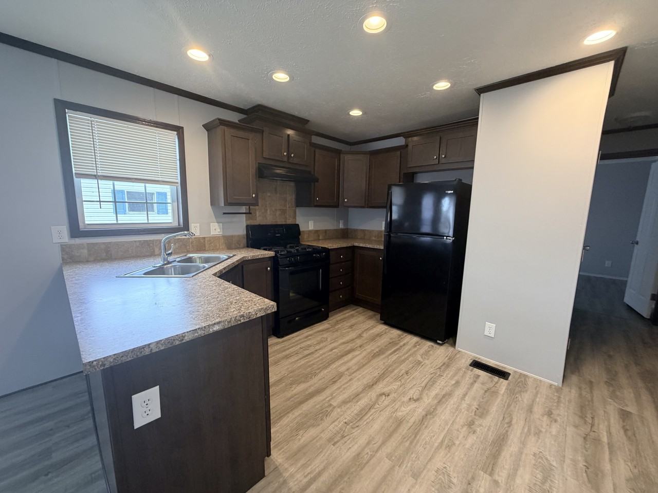 831 N Pontiac Trl #108 - Photo 7 of 33