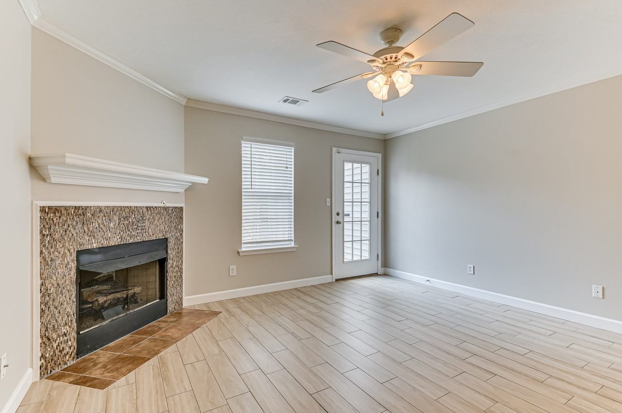 4680 Brookwood Ln #1 - Photo 6 of 30
