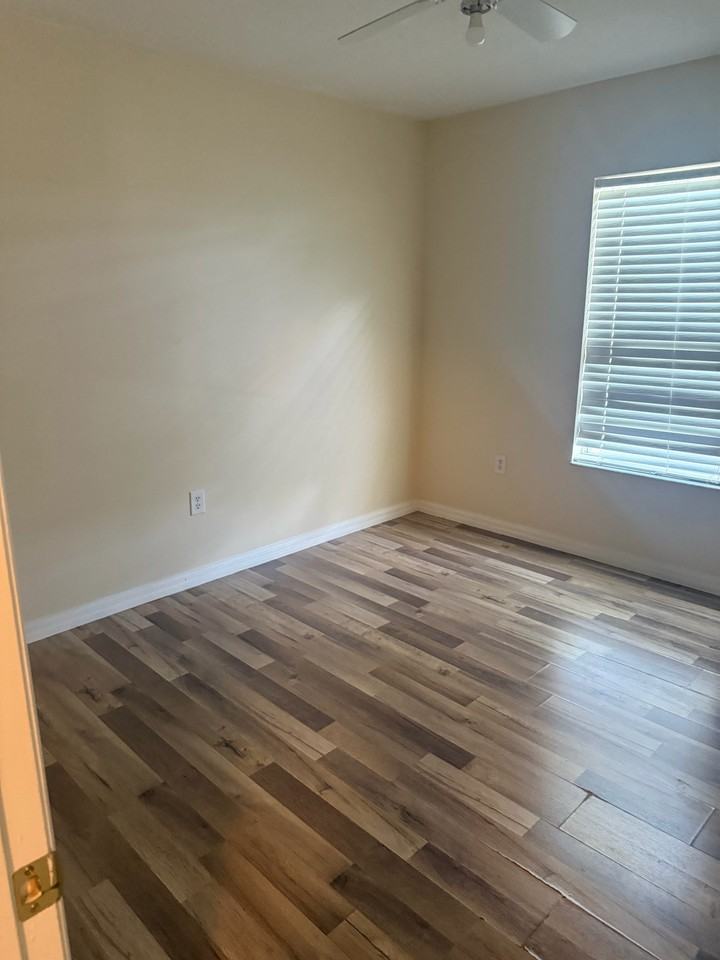2512 Aventurine St #1 - Photo 6 of 14