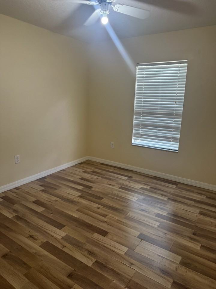 2512 Aventurine St #1 - Photo 7 of 14