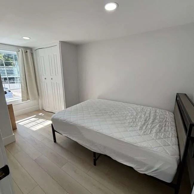 213 Prince St #7 - Photo 7 of 11