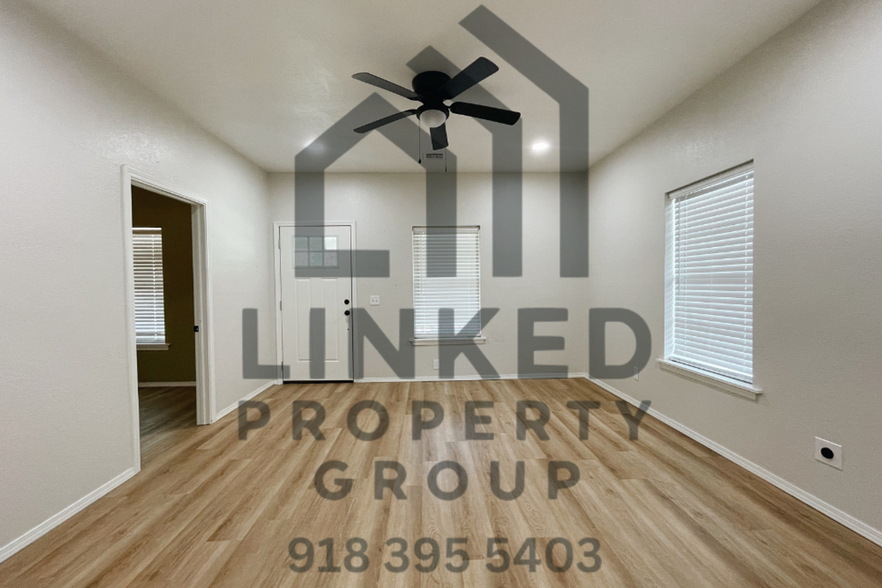 614 N 10th St - Photo 4 of 11