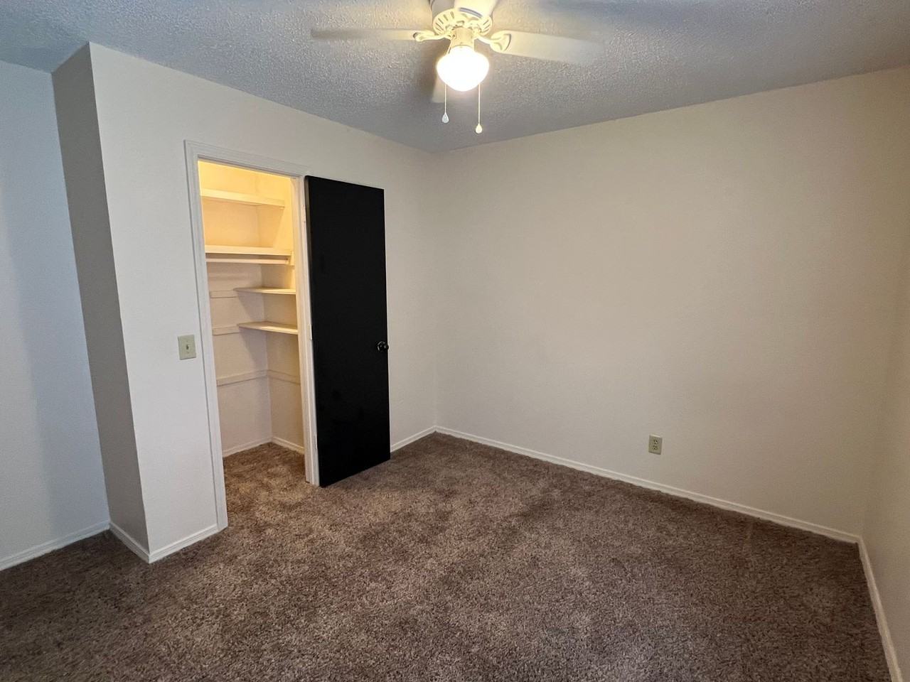 3361 S Clifton Ave Apt A - Photo 6 of 12