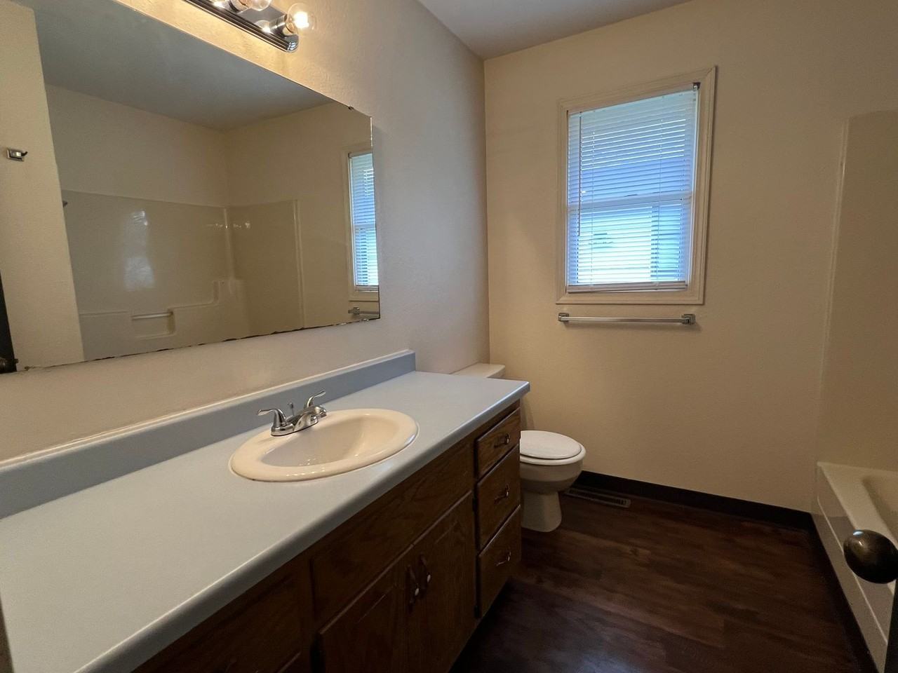 3361 S Clifton Ave Apt A - Photo 7 of 12