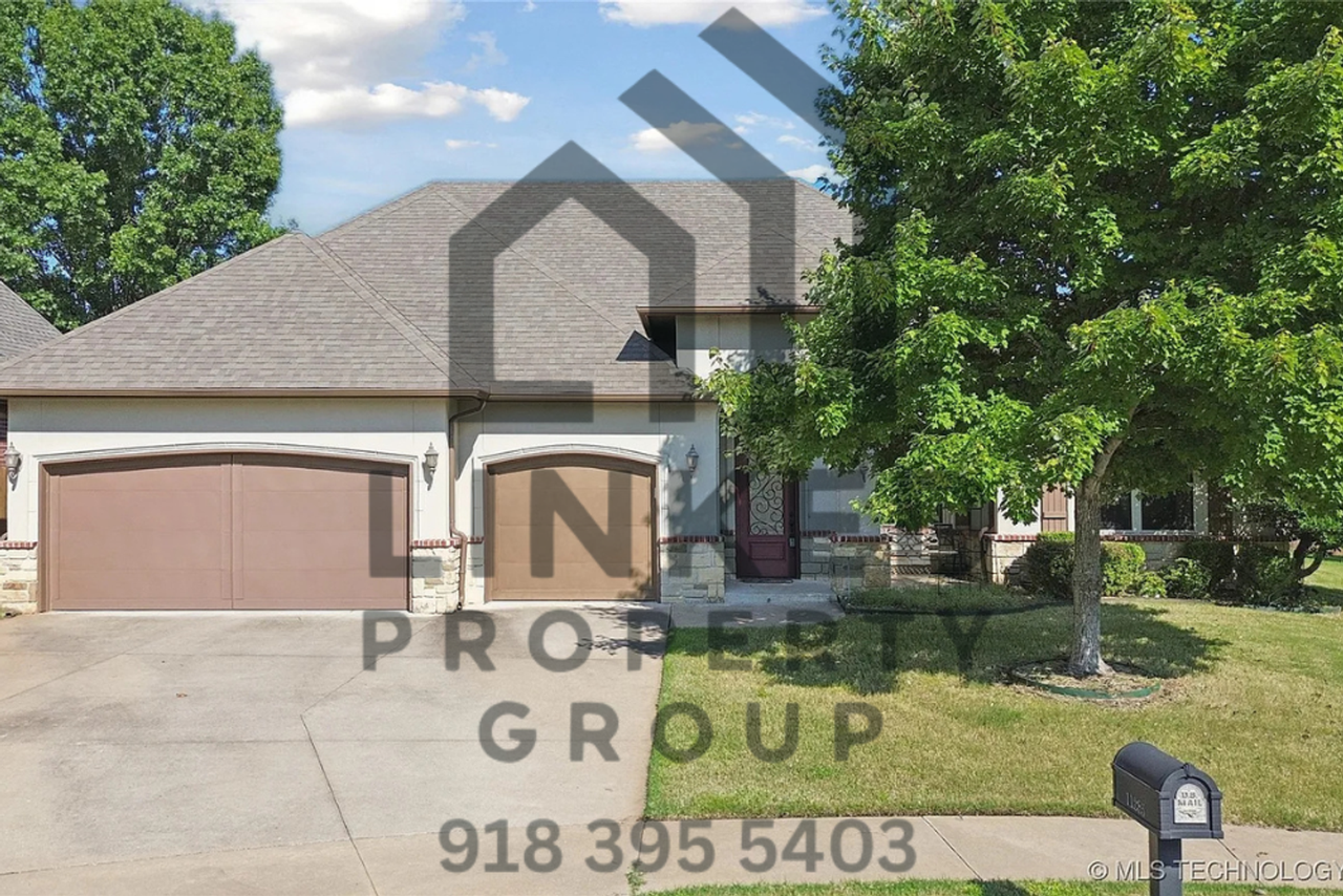 11285 S 73rd Ct E - Photo 2 of 43