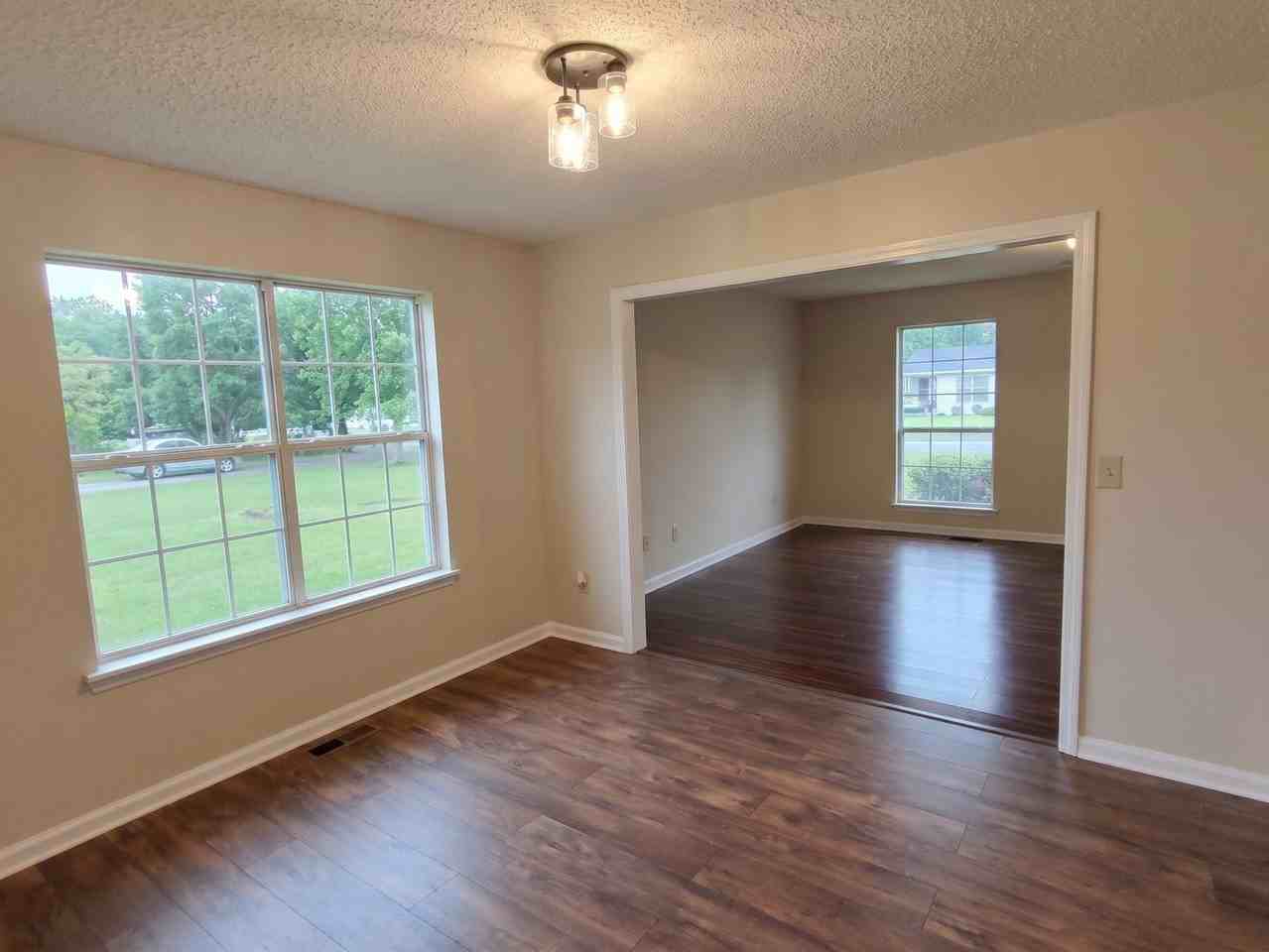 314 Beverly St - Photo 3 of 15