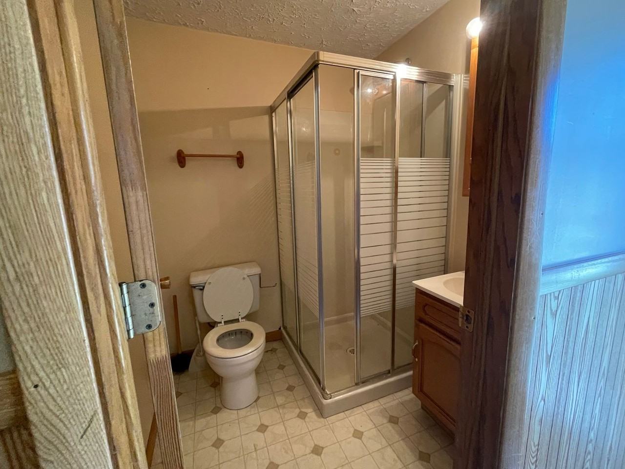 101 W 2nd St - Photo 5 of 13