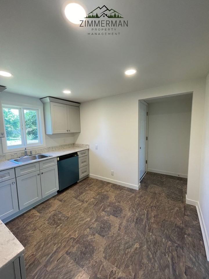 2665 C St - Photo 5 of 17