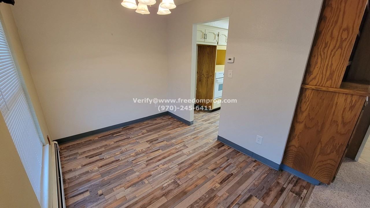 595 Starlight Dr - Photo 5 of 16