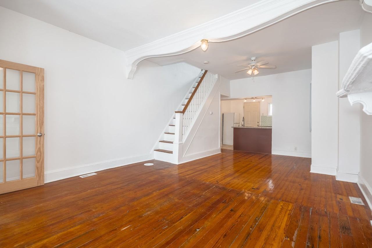 2214 Latona St - Photo 3 of 13