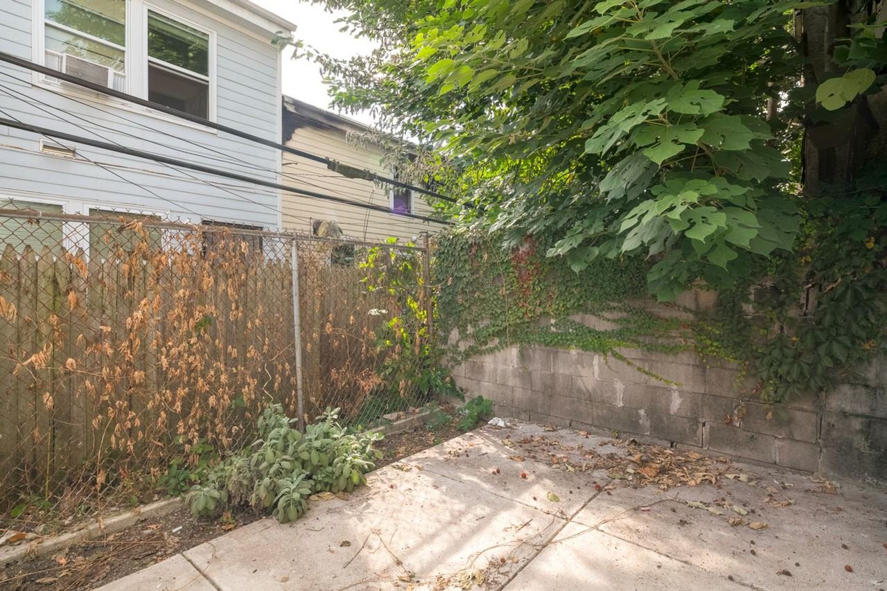 2214 Latona St - Photo 6 of 13