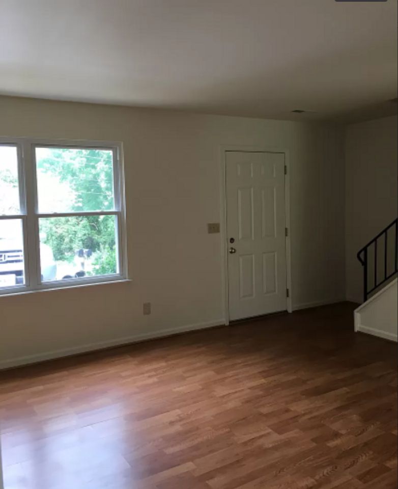 1406B Grace St - Photo 7 of 8