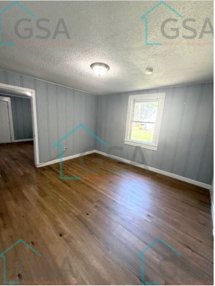 Poleo, LLC - Photo 4 of 33