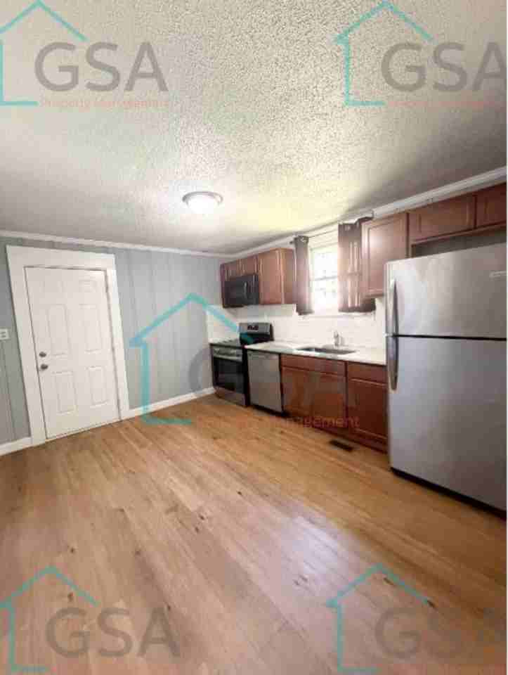Poleo, LLC - Photo 6 of 33